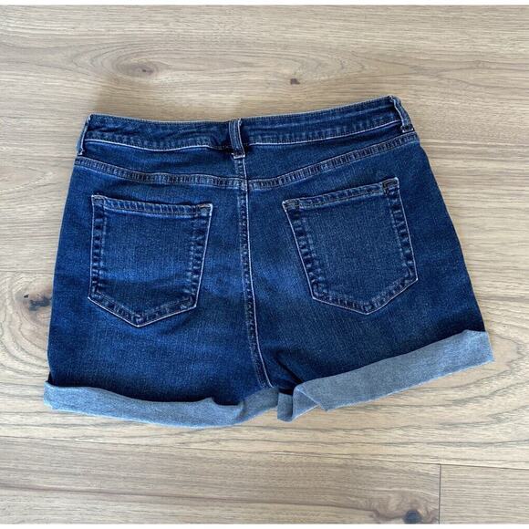 Amazon Essentials Womens Blue Mid Rise Cuffed Jean Shorts Size 12 - Picture 2 of 6